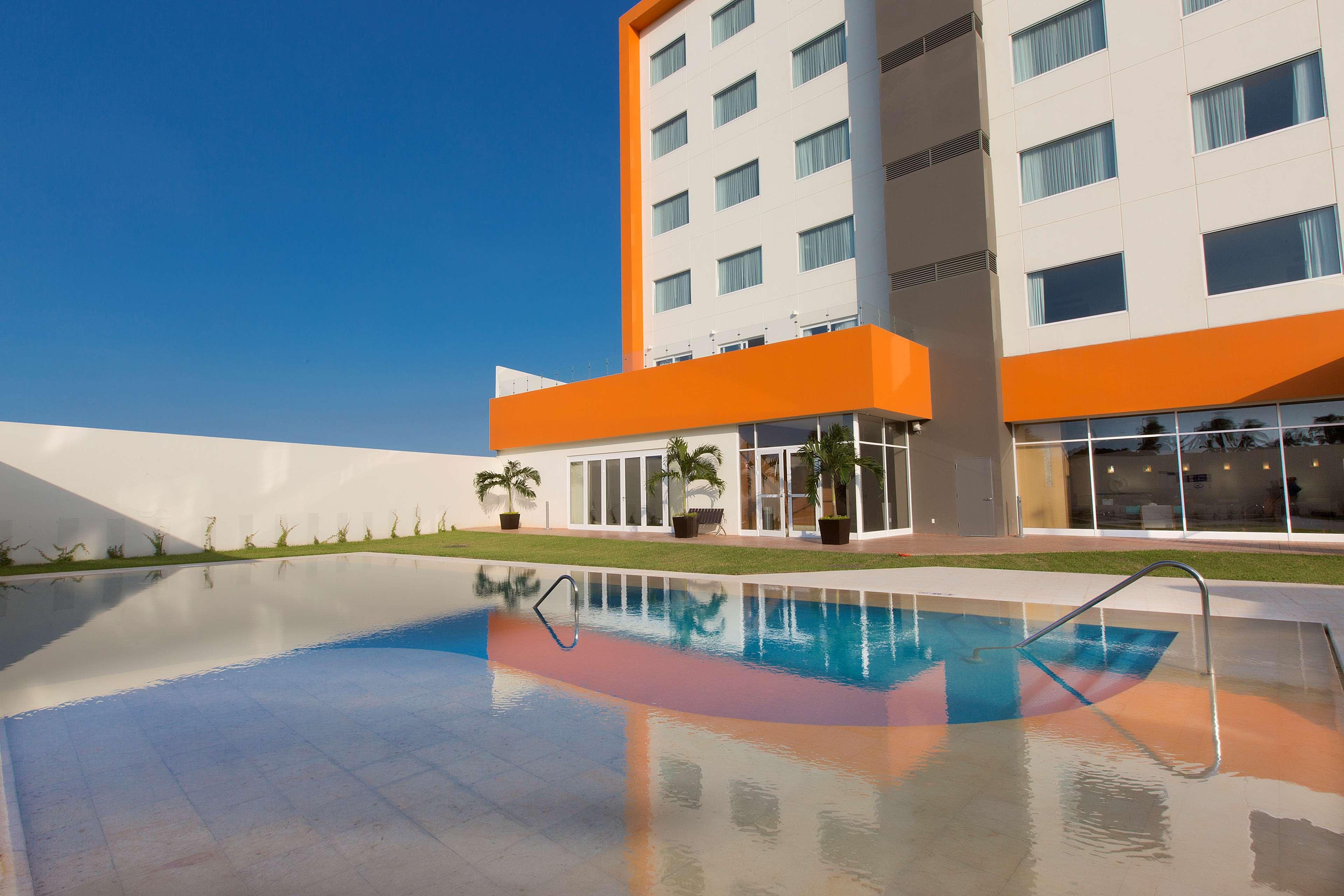Hampton Inn & Suites By Hilton Paraíso Exterior foto